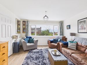 Sitting Room- click for photo gallery